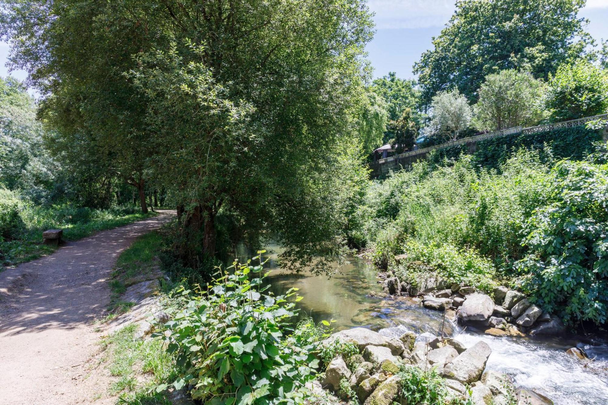 Hermoso Molino Restaurado A Pie Del Rio En 비고 외부 사진